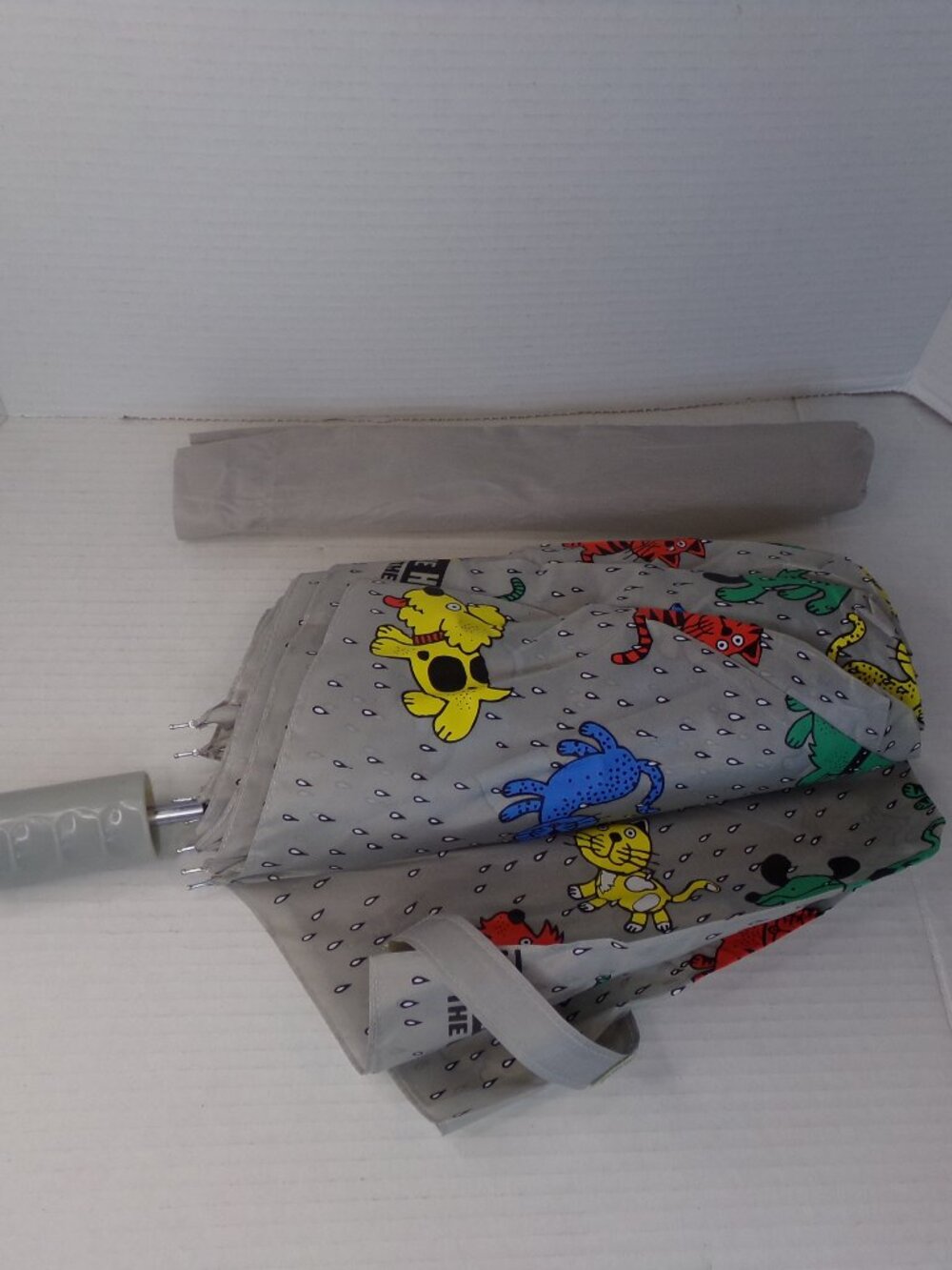 Vintage Umbrella 50 The Humane Society Of United States Raining Cats Dogs